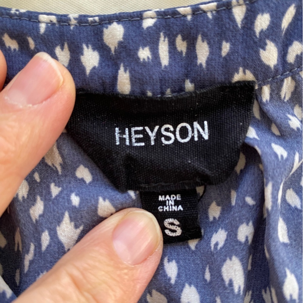 HEYSON blue floral wrap style raglan sleeve peplum top - Picture 3 of 5